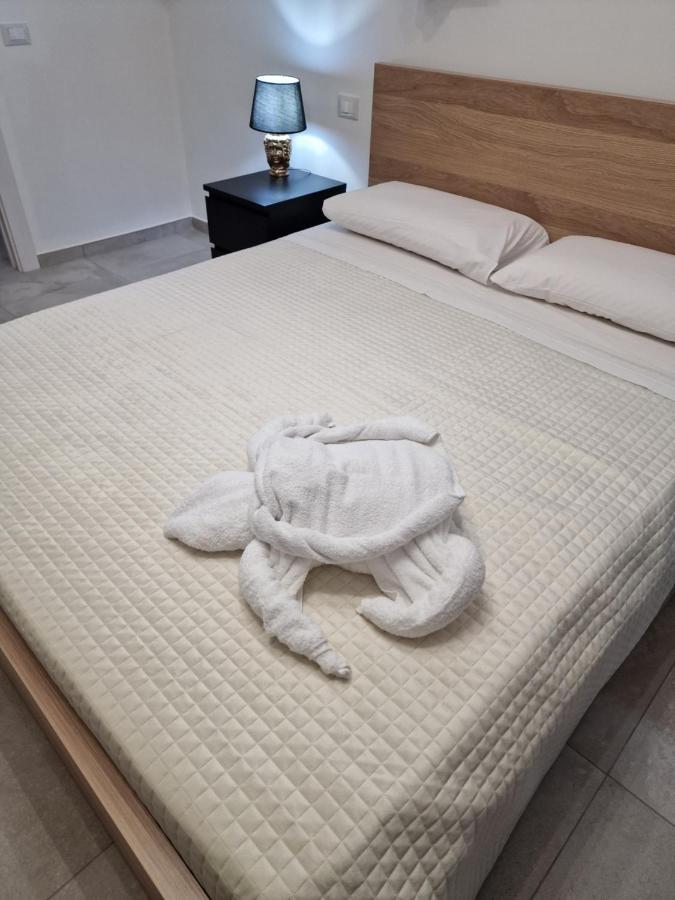 شينيسي Villa Eden, Bed And Breakfast المظهر الخارجي الصورة