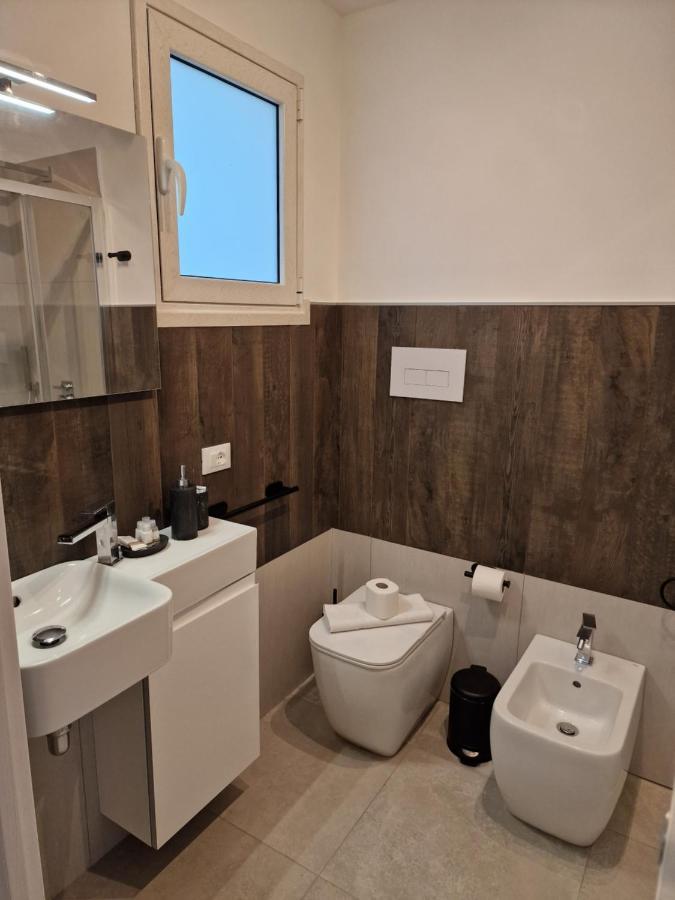 شينيسي Villa Eden, Bed And Breakfast المظهر الخارجي الصورة